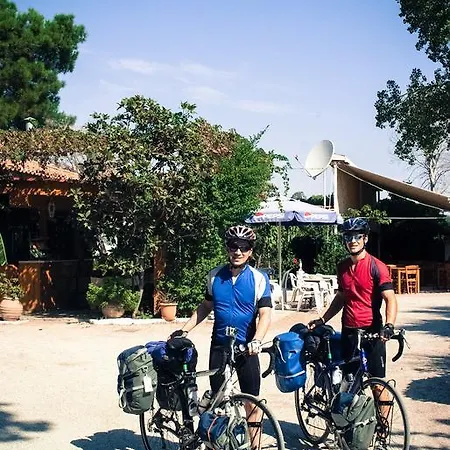 Xenicamp & مكان تخييم تولو